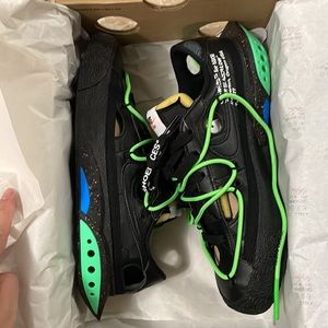 Brand new Off-White x Blazer Low
'Black'